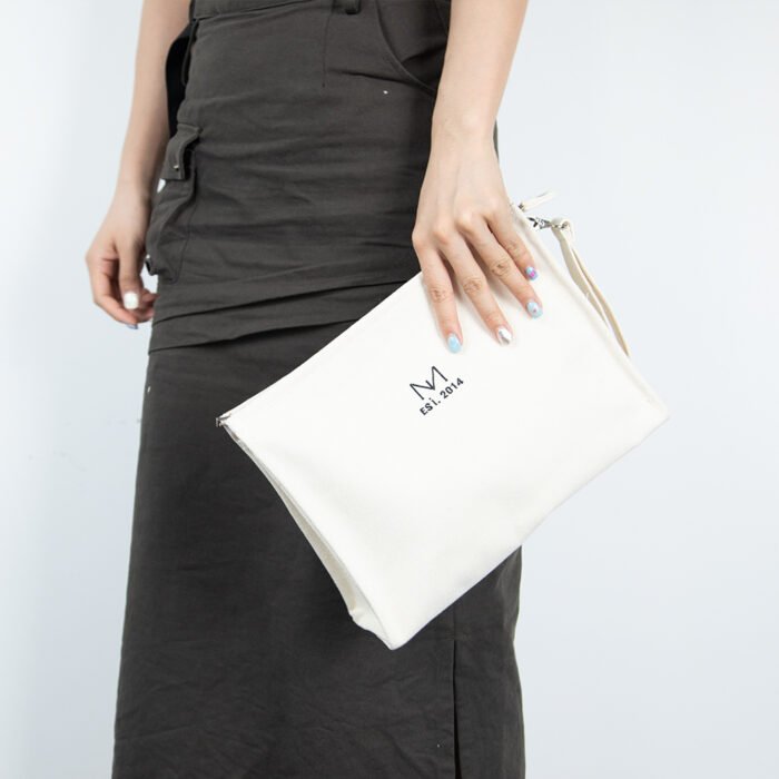 Embroidered Canvas Clutch Bag - 图片 2